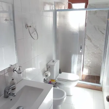 Captain's Mermaid Houses, Karpathos Town (Pigadia)