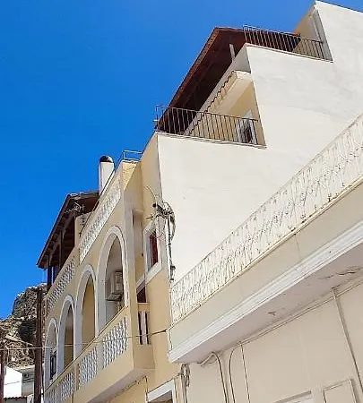 Captain's Mermaid Houses, Karpathos Town (Pigadia)