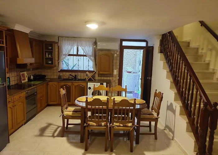 Captain's Mermaid Houses, Apartamento Kárpatos